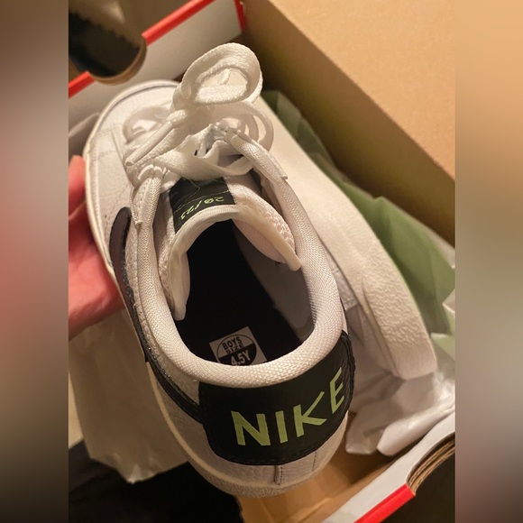 brand new never been worn nike blazer low 77. Split Swoosh Aquamarine (GS. - Picture 6 of 7